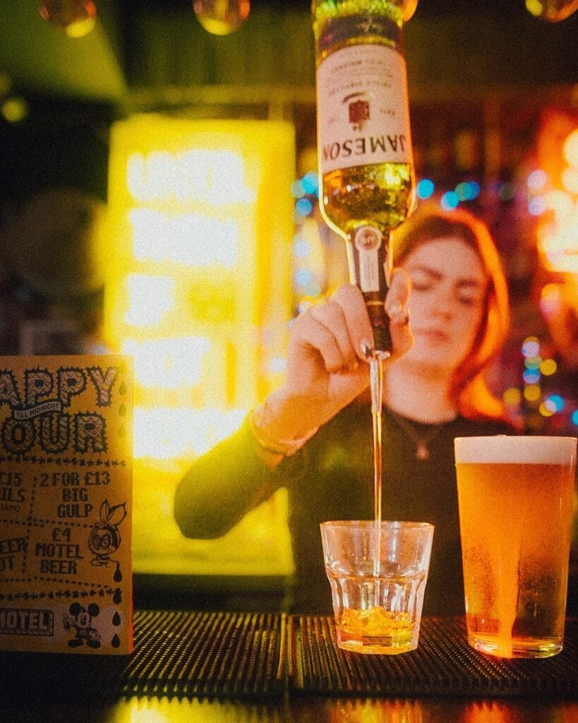 Motel Bar
