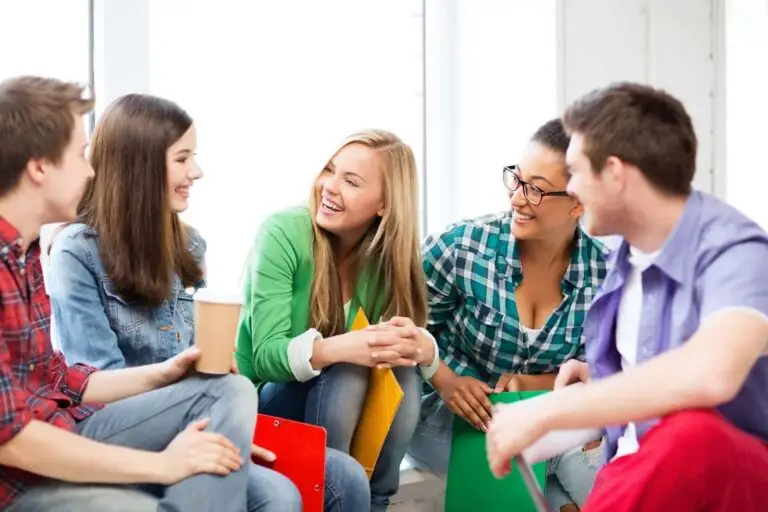Here's how to deal with awkward housemate scenarios