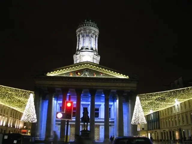 Admire some art together at the GoMA