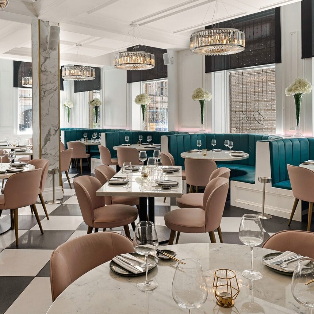 Dash Bar & Restaurant