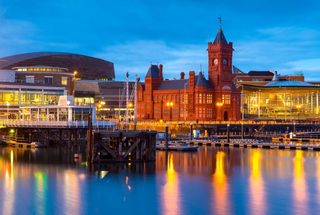 What are the rent costs for students in Cardiff?
