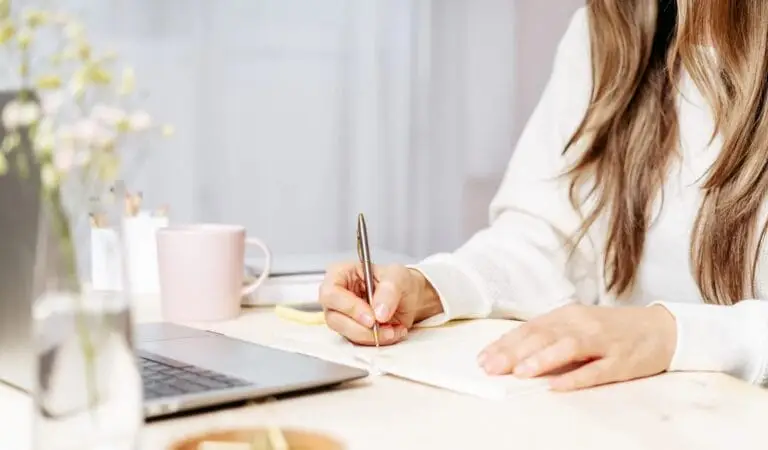 10 tips for writing your personal statement to land that dream job