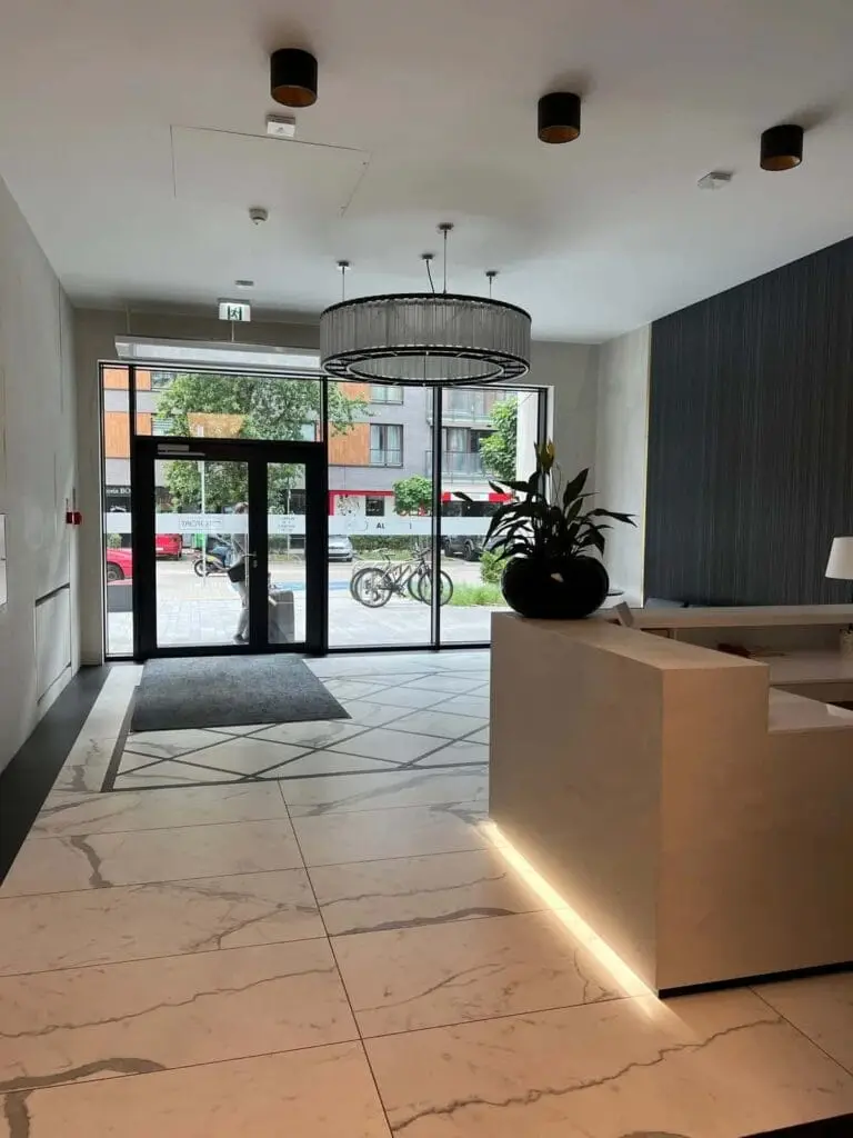 Catered halls vs. self-catered halls - which should you pick?
