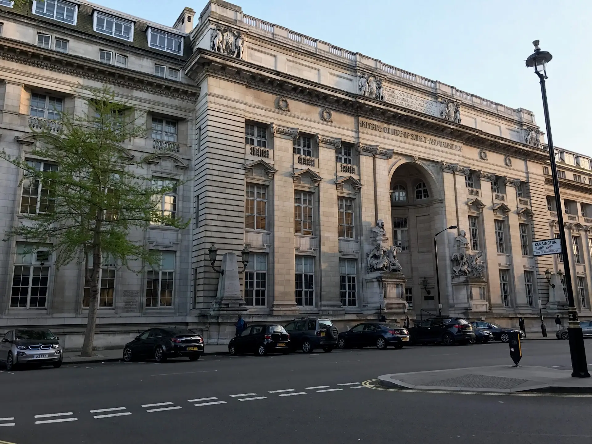 The best films filmed on university campuses in the UK Kingsman: The Secret Service (2014)-Imperial College London