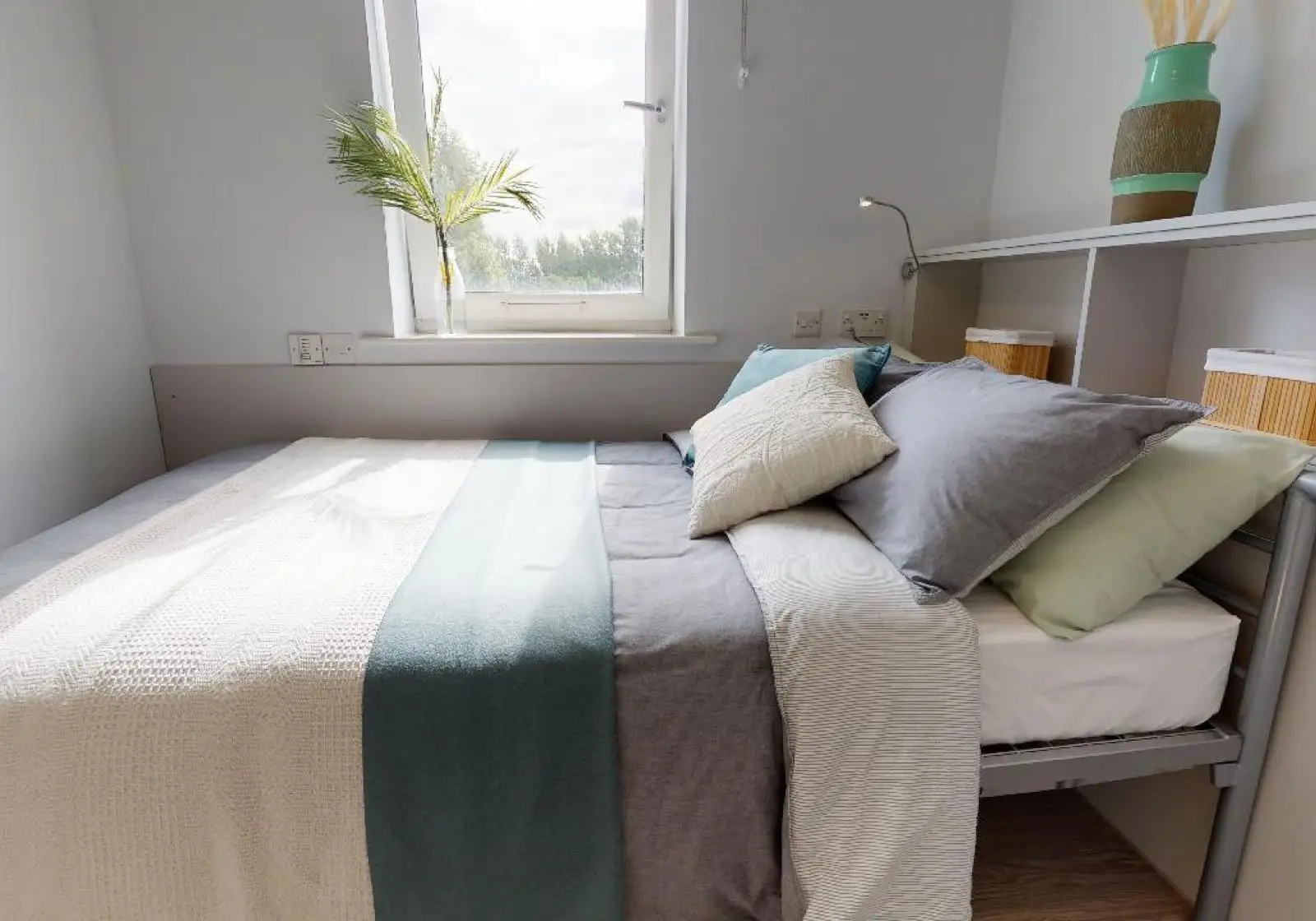 What happens if my university doesn't offer student halls to first or second years? What happens if my university doesn't offer student halls to first or second years?