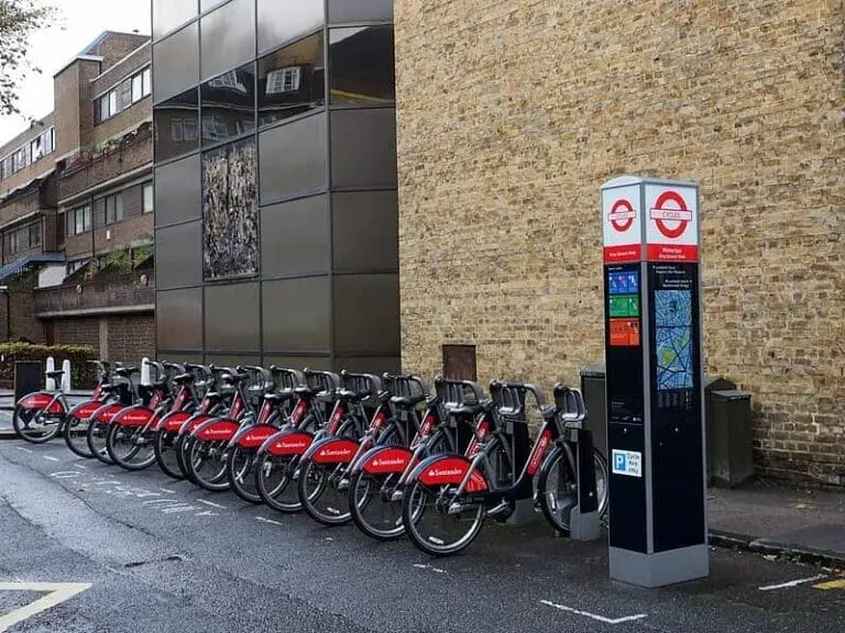 16 cheap things to do in Swansea for students