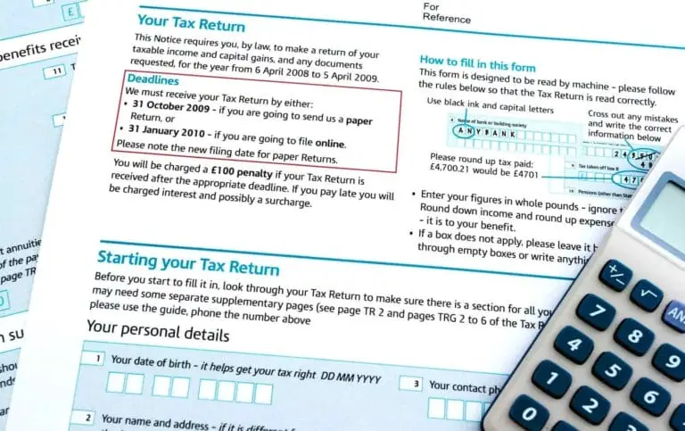 How to do your tax return as a student