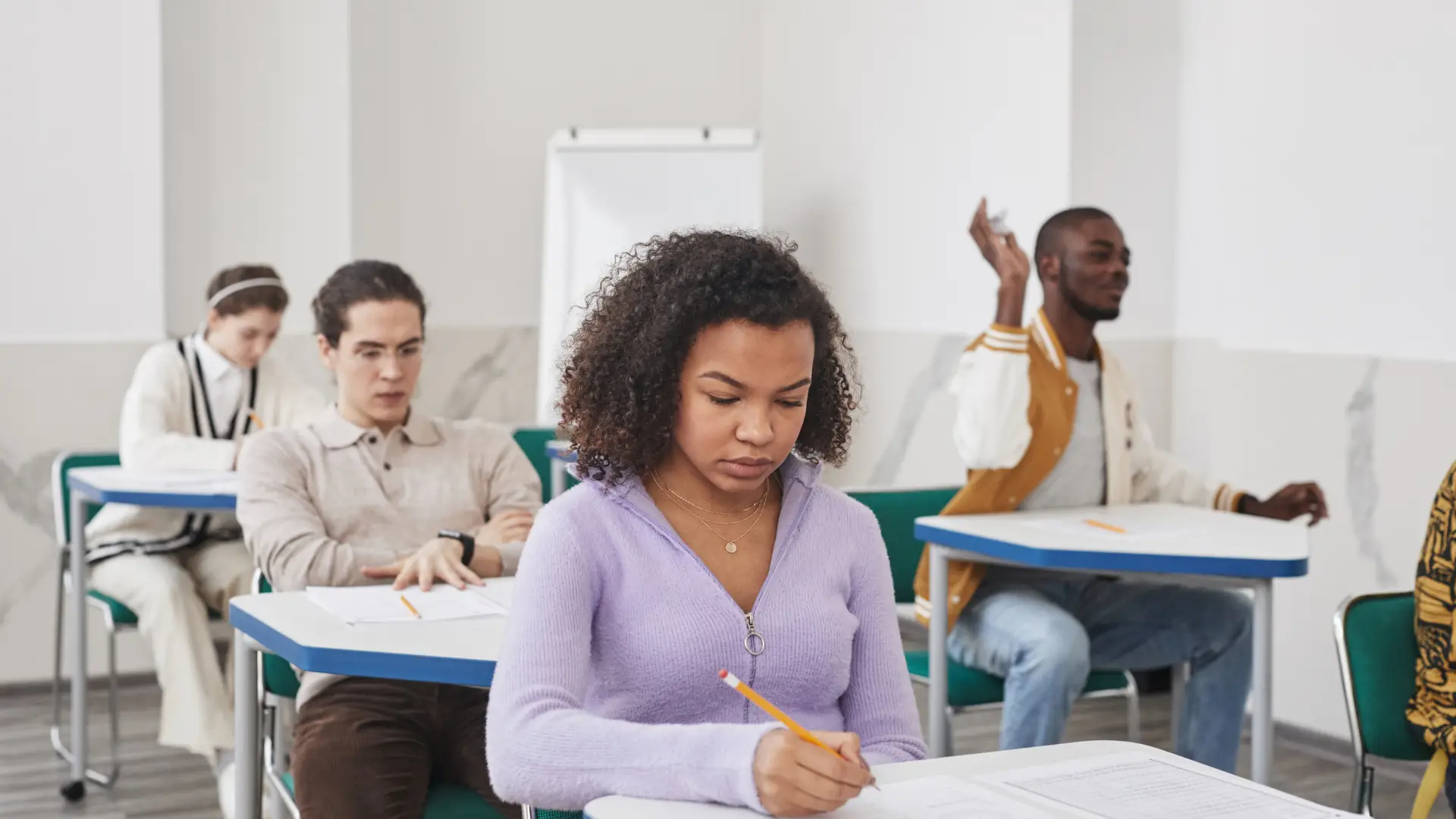 How much does it cost to retake a levels in the UK? How much does it cost to retake a levels in the UK?