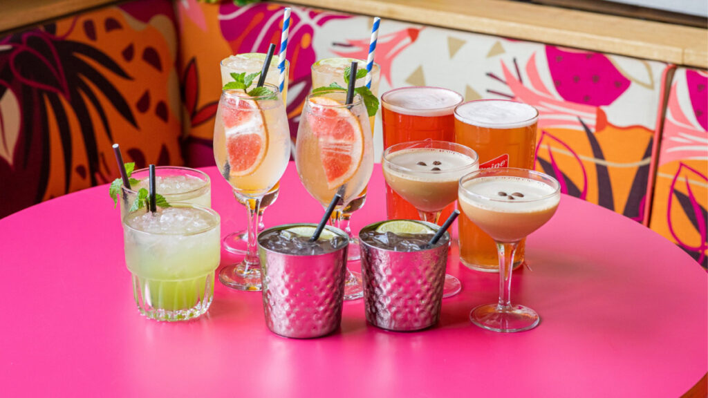 Students get £10 free gift with Turtle Bay