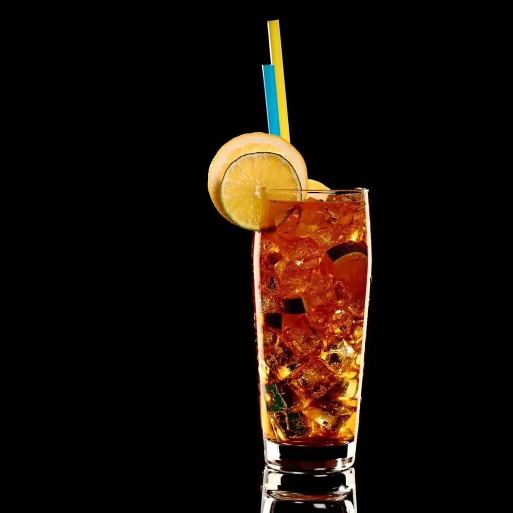 10 of the best cheap party drinks to make at uni Long Island Iced Tea