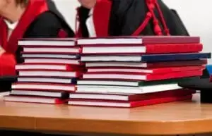 How to choose a dissertation title