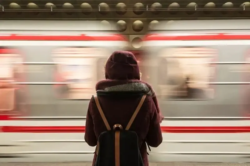 Is it better to live at home when at university?