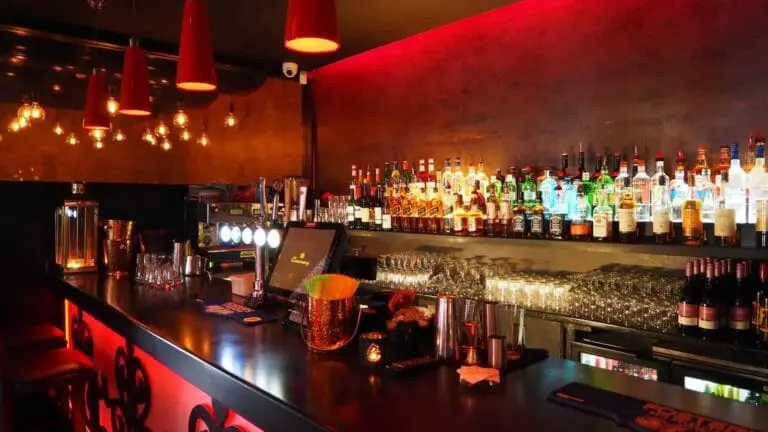 10 cheap bars in Swansea