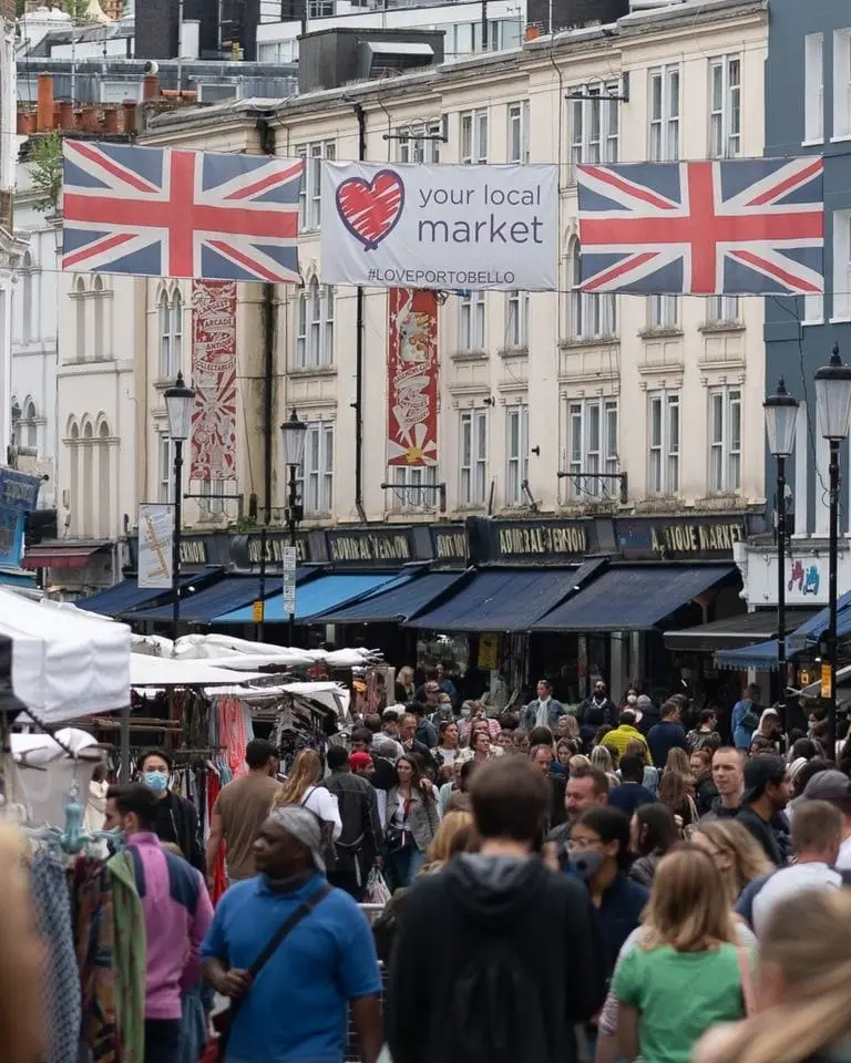 Explore Notting Hill and Portobello Market