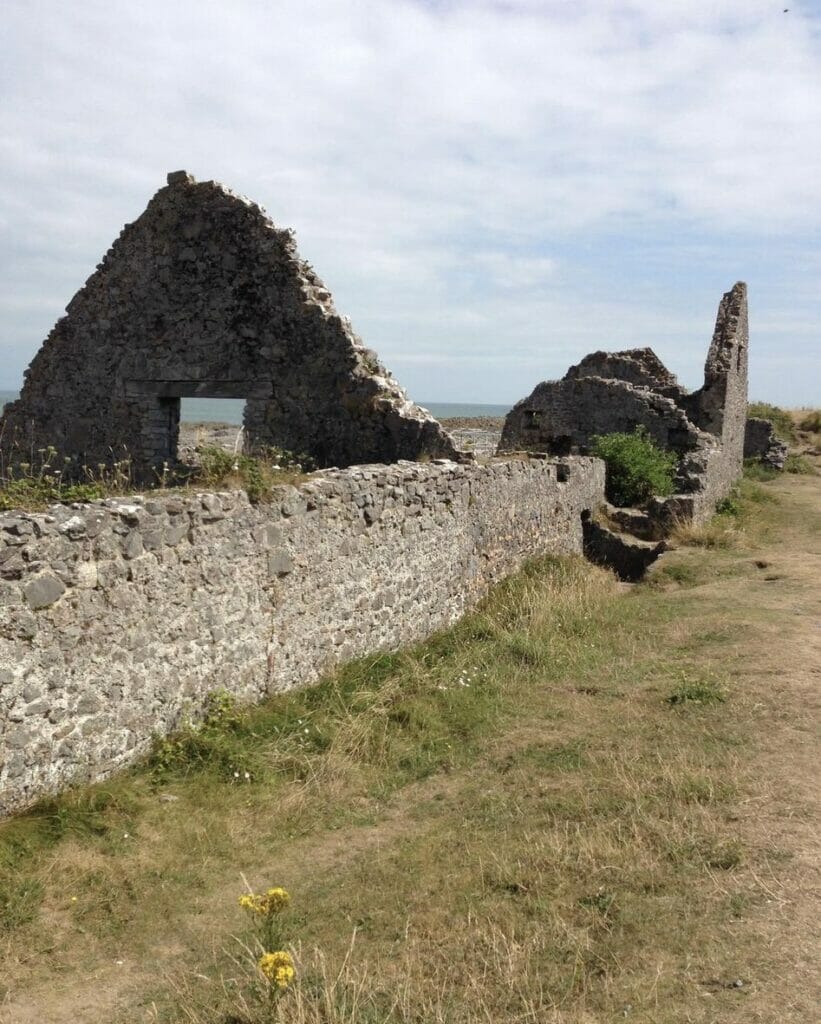 5 of the best spots for camping in Swansea Unifresher