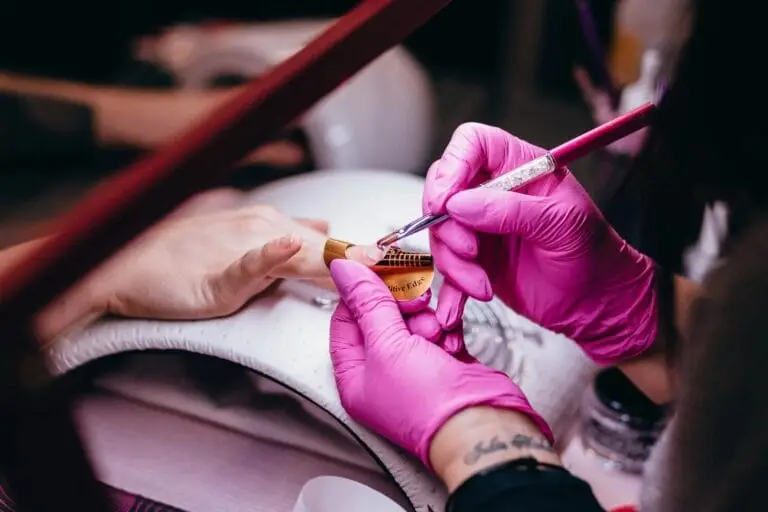 10 cheap nail salons in Edinburgh