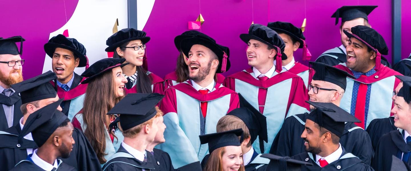 Graduation gown colours meaning in the UK explained Unifresher
