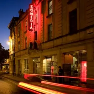 Komedia