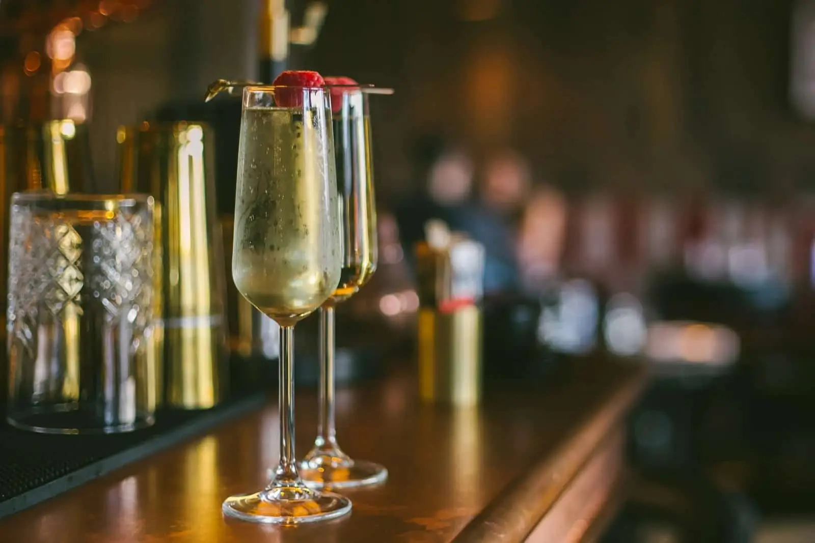 Which is healthier a pint of beer or glass of Prosecco?