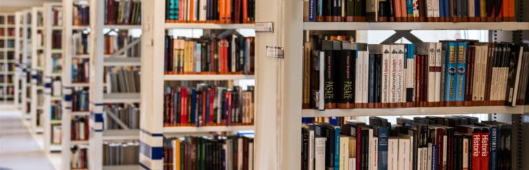 public libraries to study at in Swansea