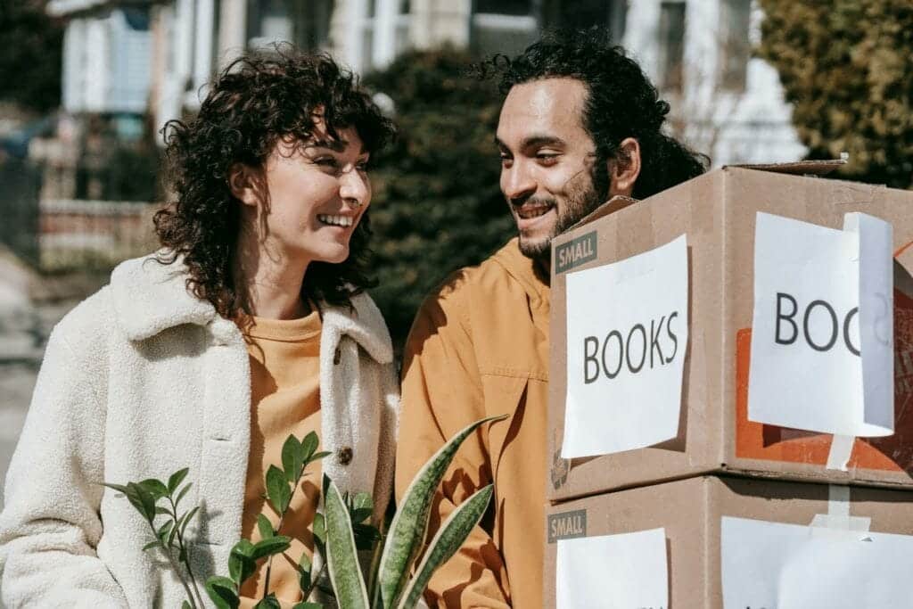 Can non-students live in student houses?