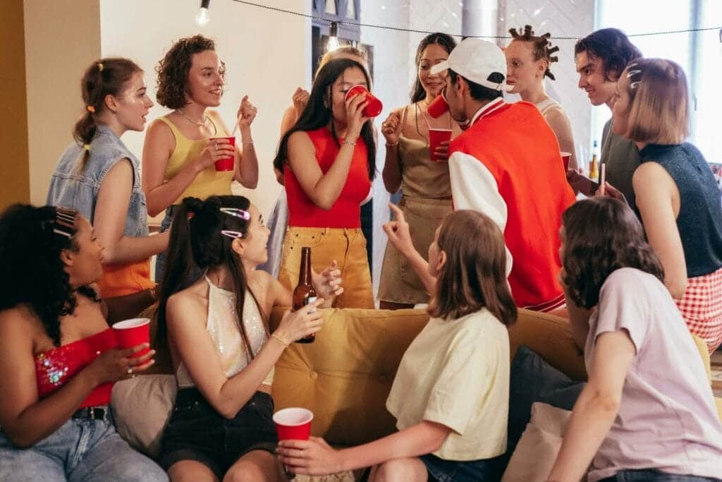 Can non-students live in student houses?