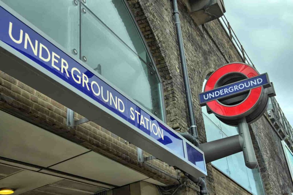 How to apply for a student oyster card