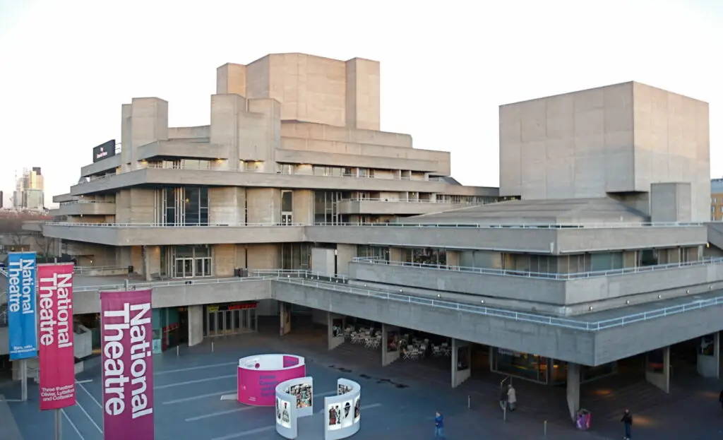 London theatre student discounts