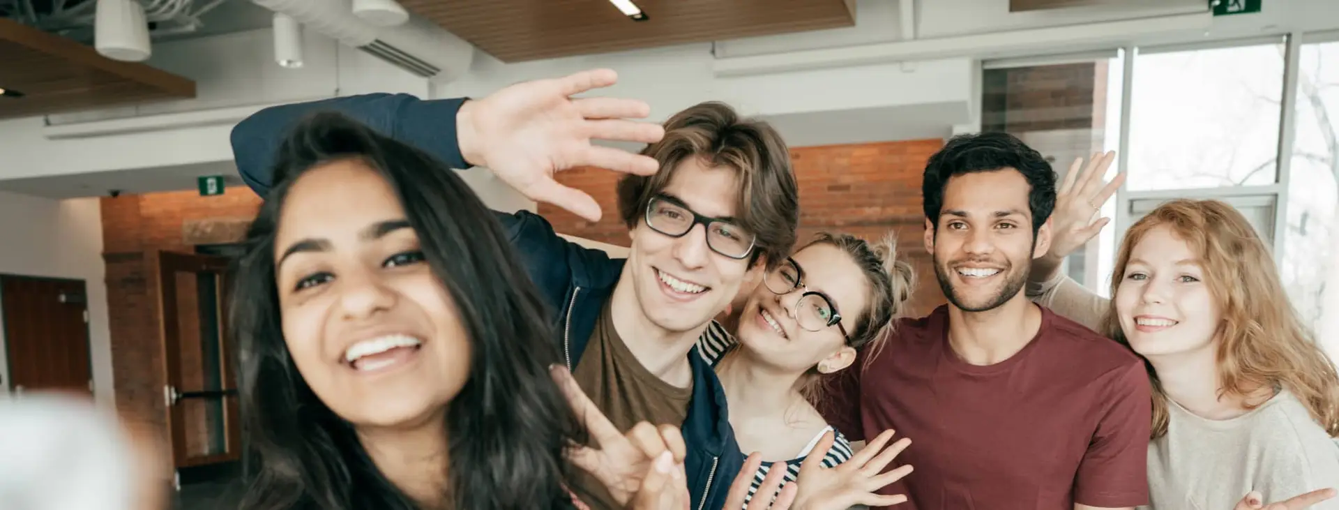 how to make friends as an international student