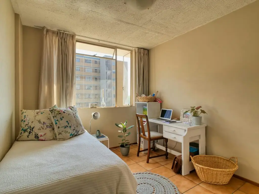 Cosy student accommodation bedroom.