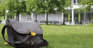 What should I bring to a uni lecture?