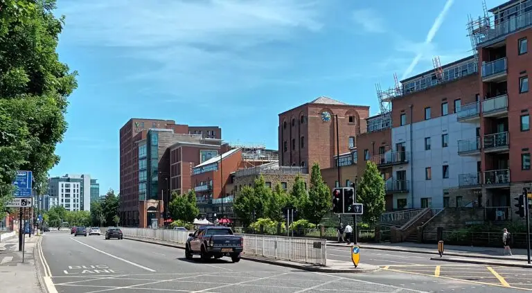 Ecclesall_Road,_Sheffield,_UK