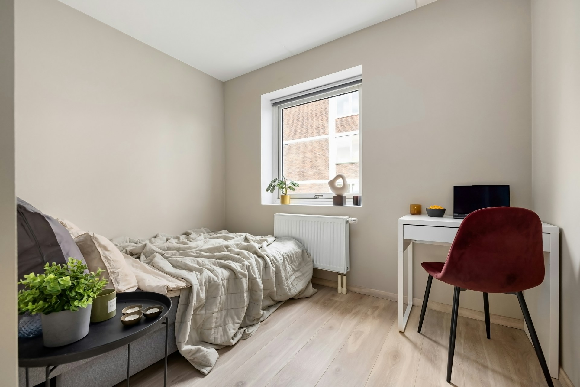 Furnished student bedroom