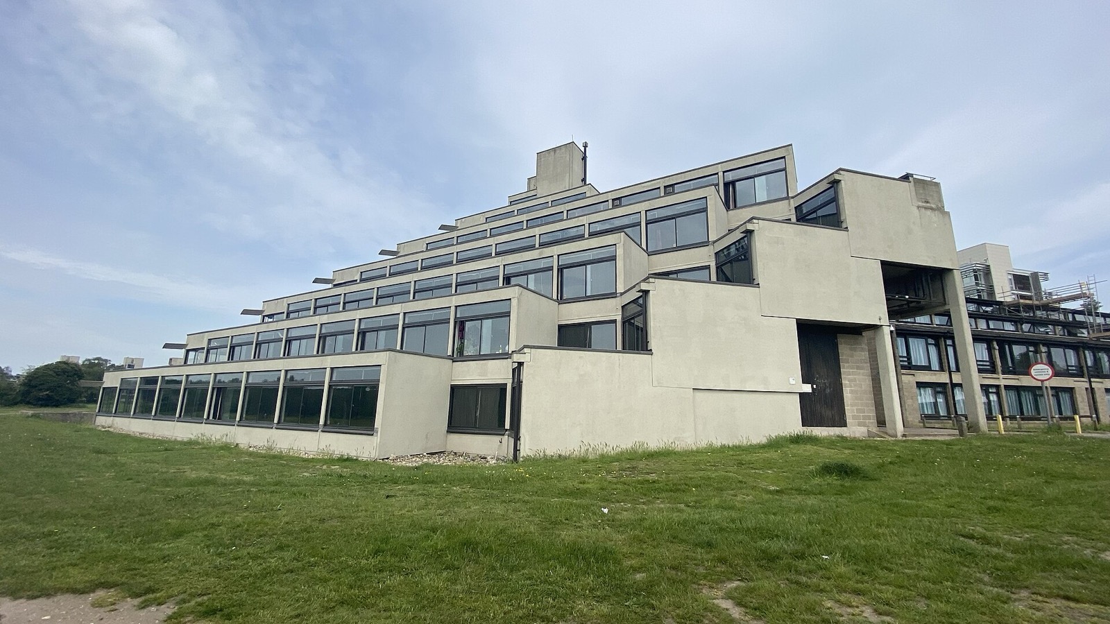 The ziggurat residences of Suffolk Terrace at the University of East Anglia