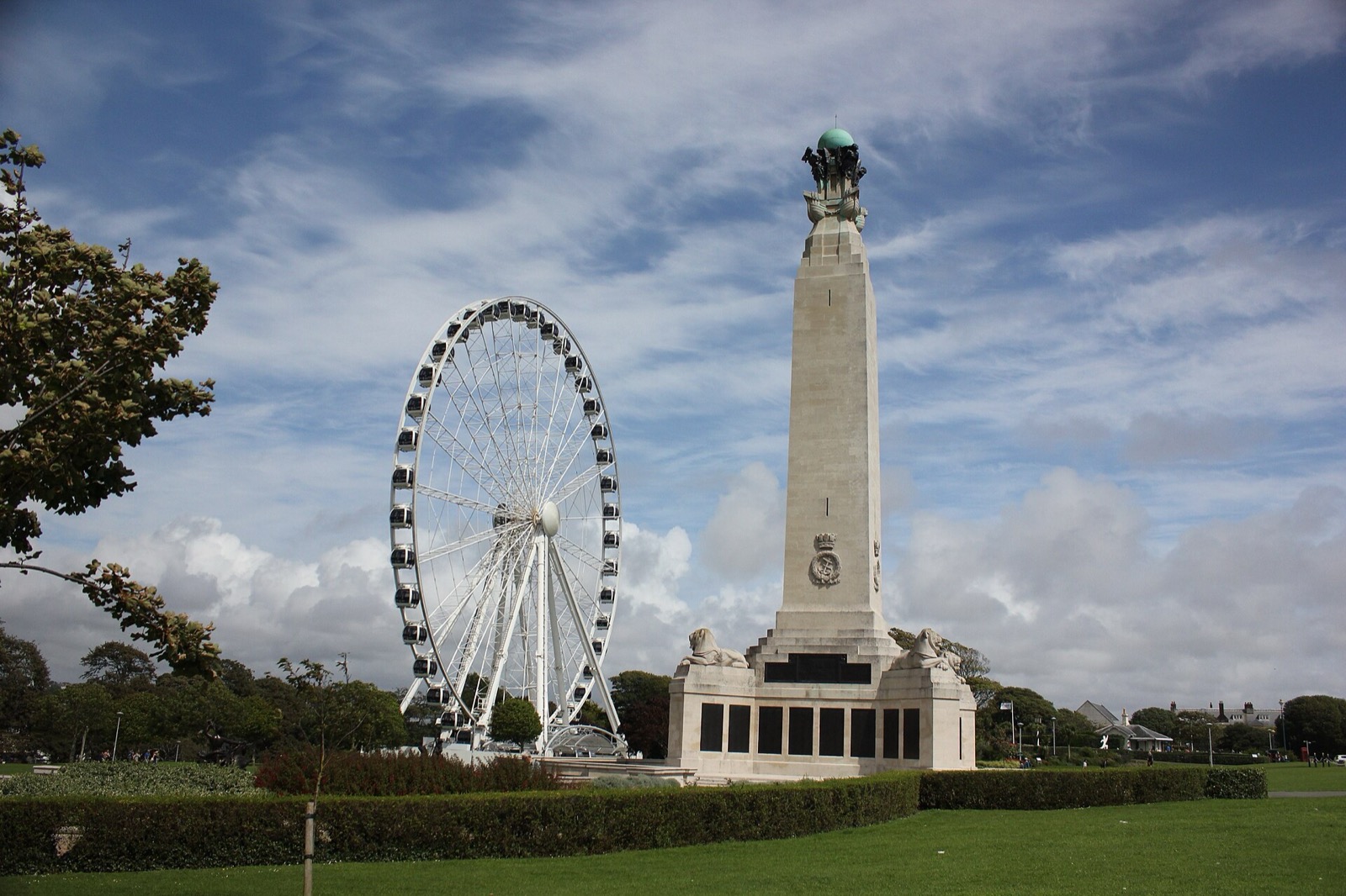 Plymouth Hoe with the Naval Memorial and the Plymouth wheel