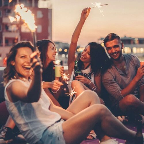 10 of the best cheap party drinks to make at uni