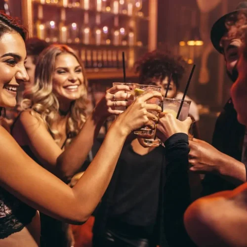 Where to get 2 for 1 cocktails in Edinburgh