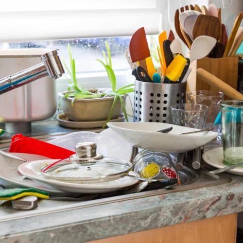 Here's how to deal with your messy housemates