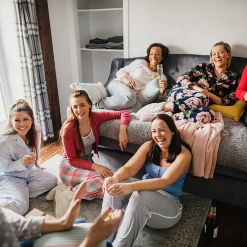 14 best apps to find friends when youre a student at university