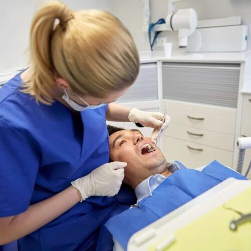 Do uni students pay for the dentist?